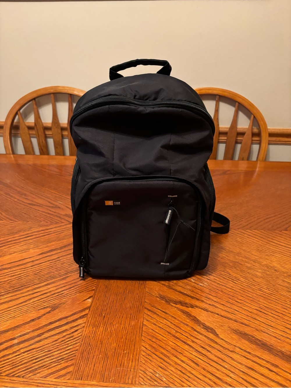 Case Logic Black DSLR Camera Backpack Media Gear Daypack Padded Compartment